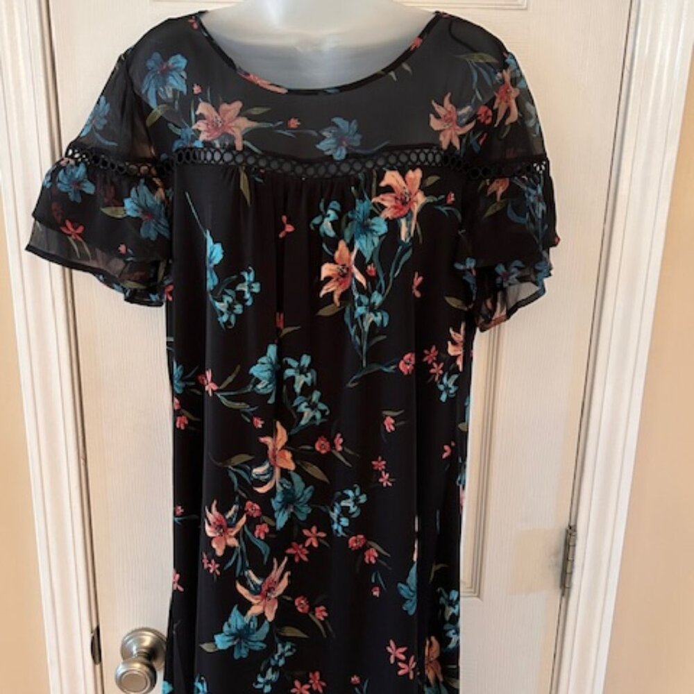 CeCe Black Flowered A-line Dress
